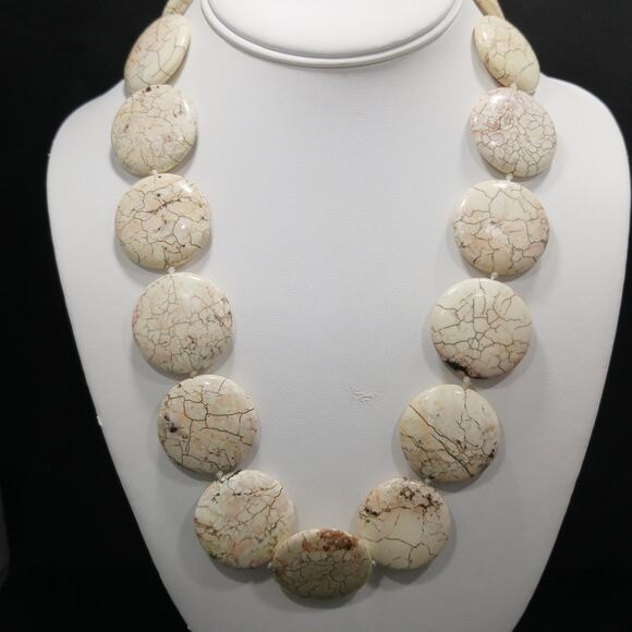 Vintage Gemstone Flat Circular Beaded Necklace, Hand Knotted, 1980s - Picture 3 of 10